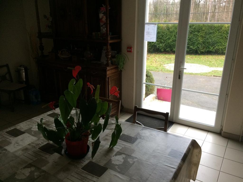 Bed and Breakfast La Demi-Lune Bailleval Exterior foto