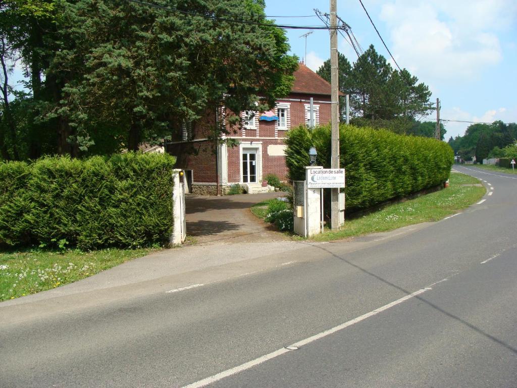 Bed and Breakfast La Demi-Lune Bailleval Exterior foto